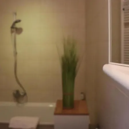 Penthouse & View アパート